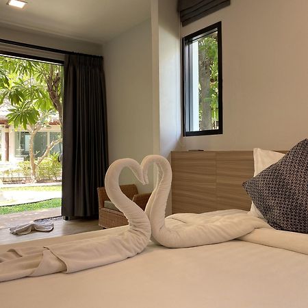 Chez Nous Boutique Resort Haad Chao Samran Exterior foto