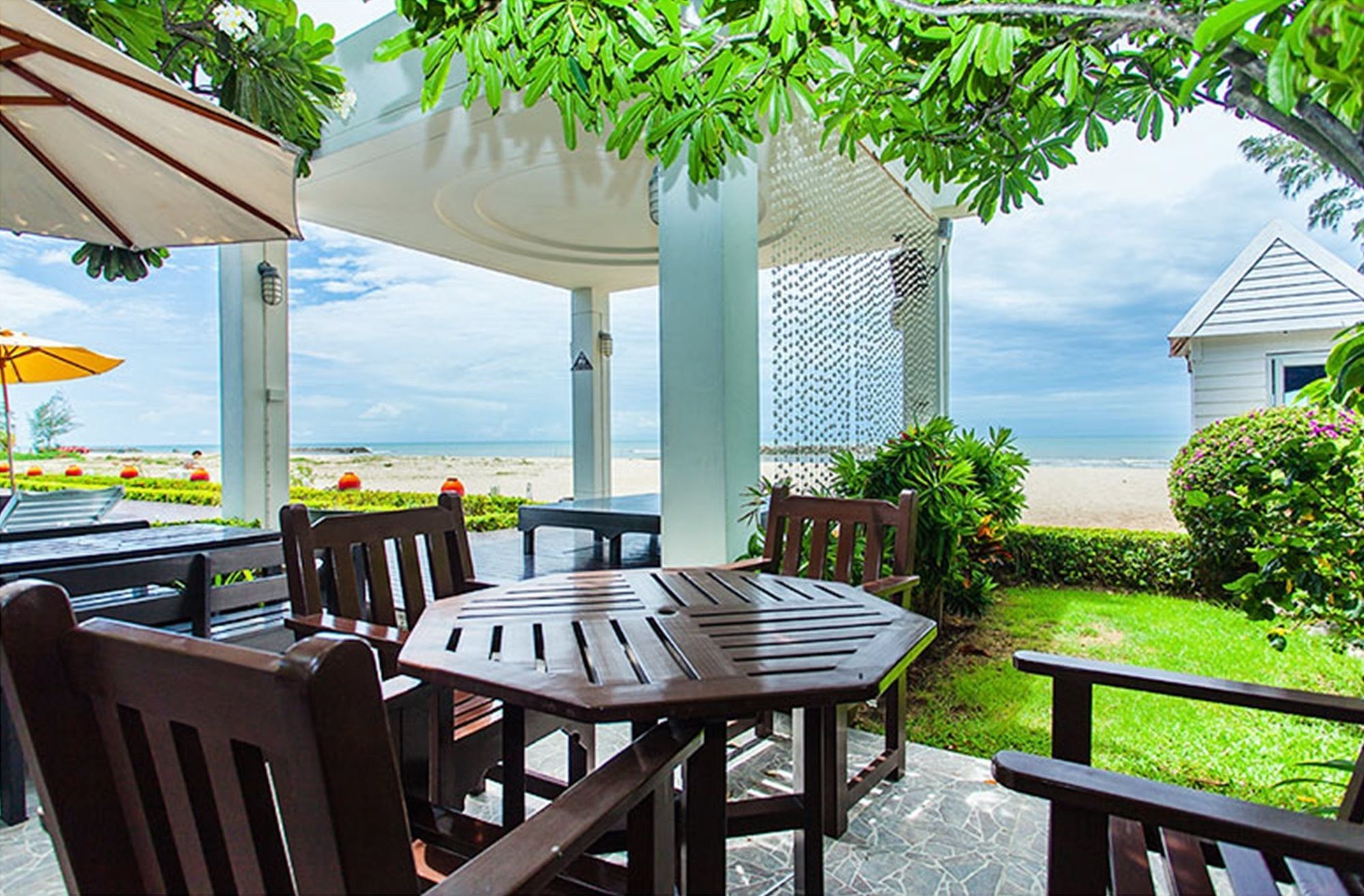 Chez Nous Boutique Resort Haad Chao Samran Exterior foto